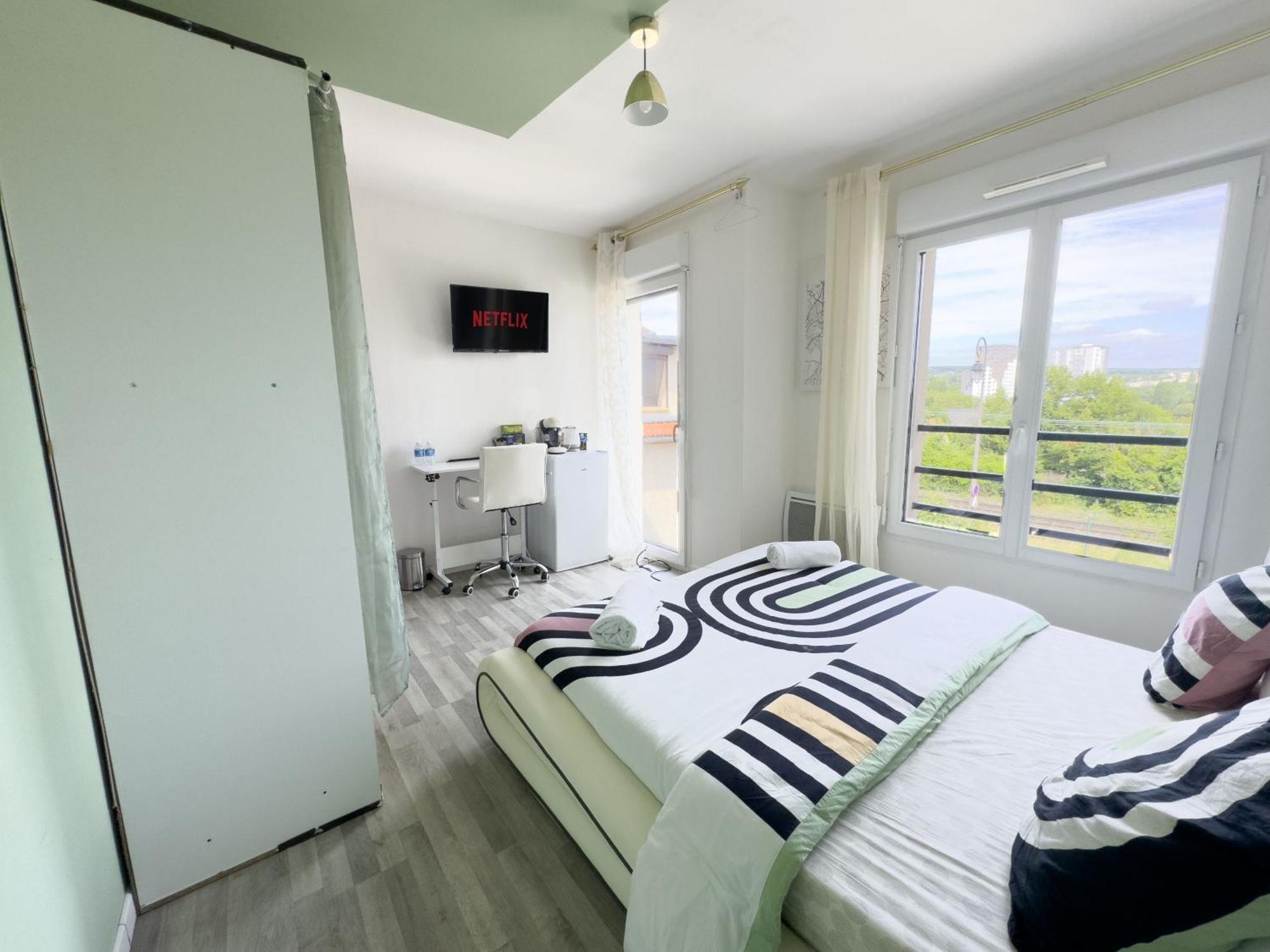 Chambre A Antony Proche De Paris Et A 10 Minutes Aeroport Orly ภายนอก รูปภาพ